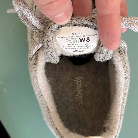 AllBirds - Picture 3 of 4